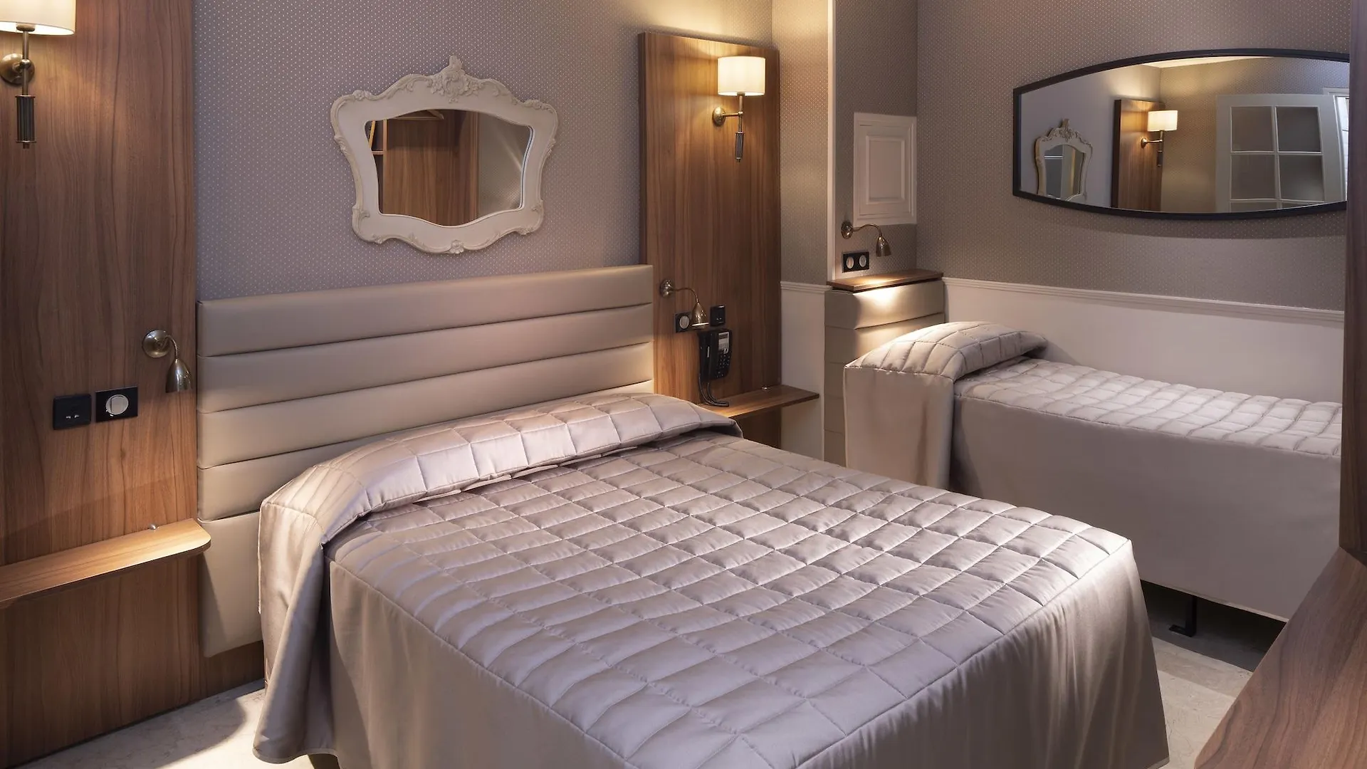 De La Tour Eiffel Hotel Paris
